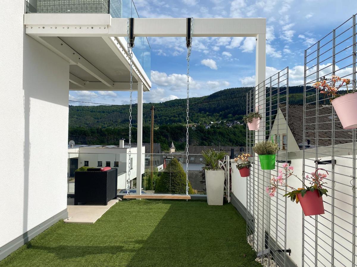 Weingut-Aparthotel Olinger メーリング エクステリア 写真