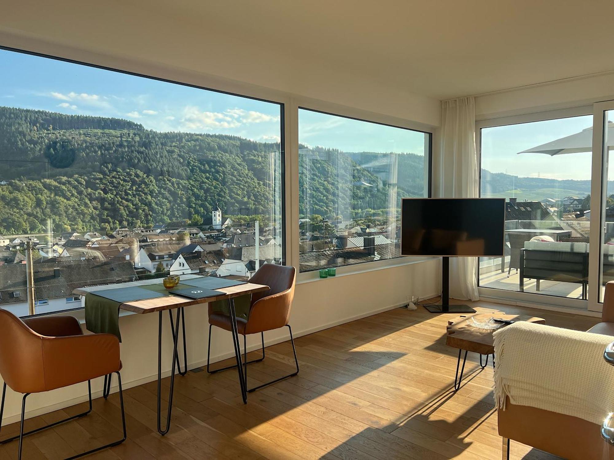Weingut-Aparthotel Olinger メーリング エクステリア 写真