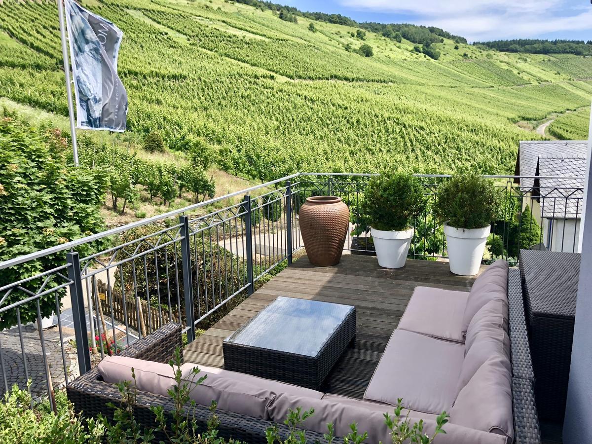 Weingut-Aparthotel Olinger メーリング エクステリア 写真